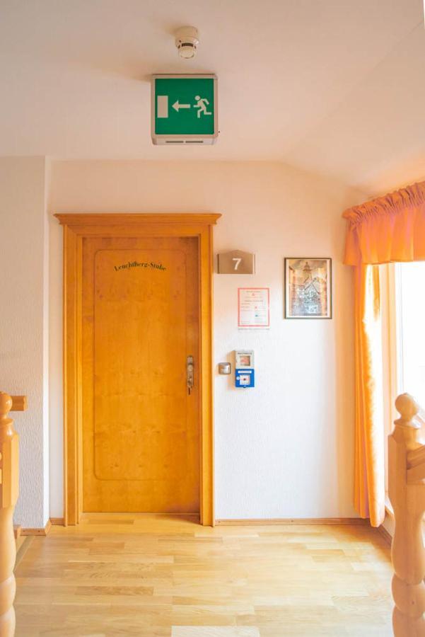 Hotel-Pension Эшвеге Экстерьер фото